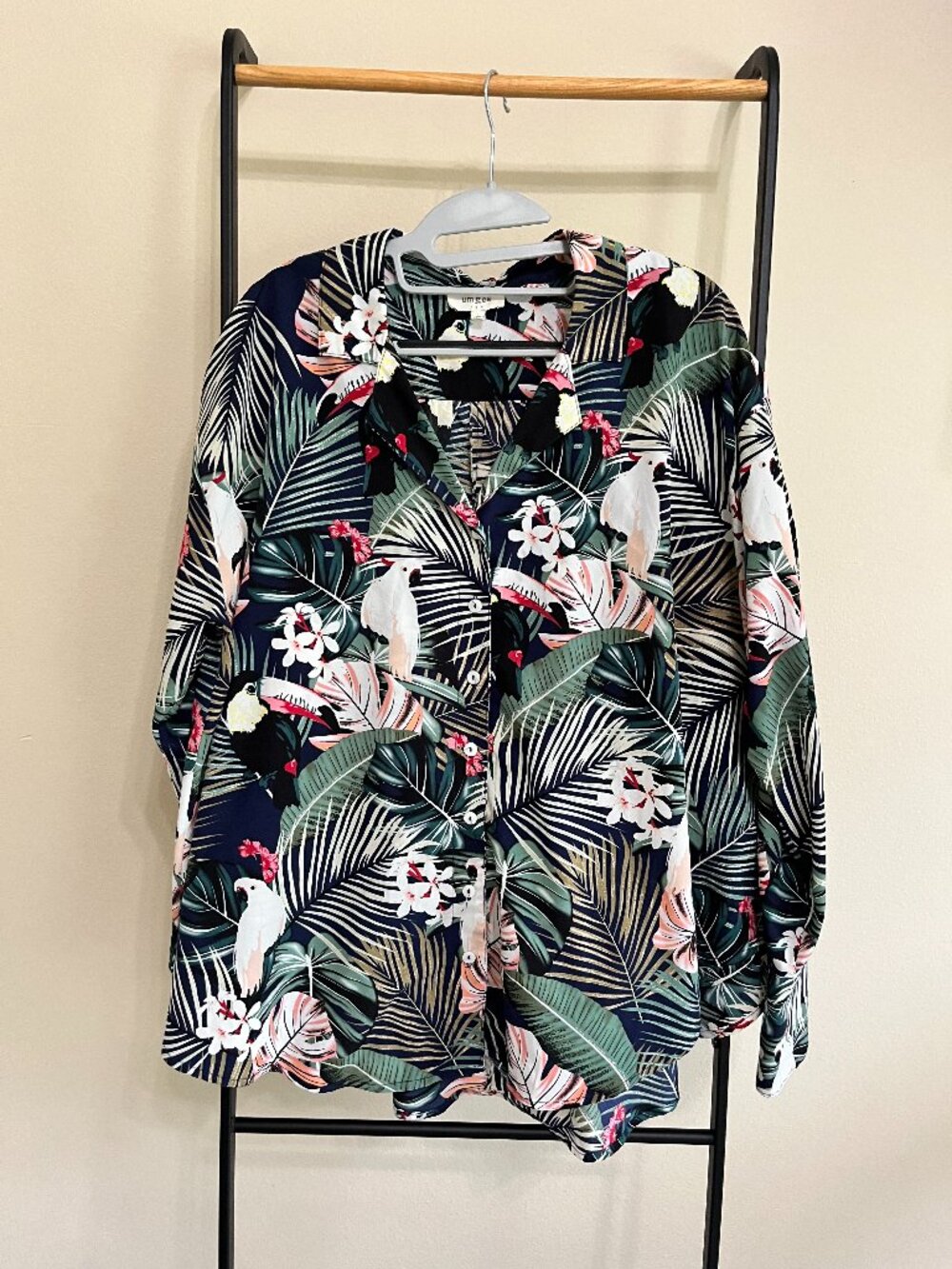 Umgee Tropical Palm Bird Floral Button Down Top Large